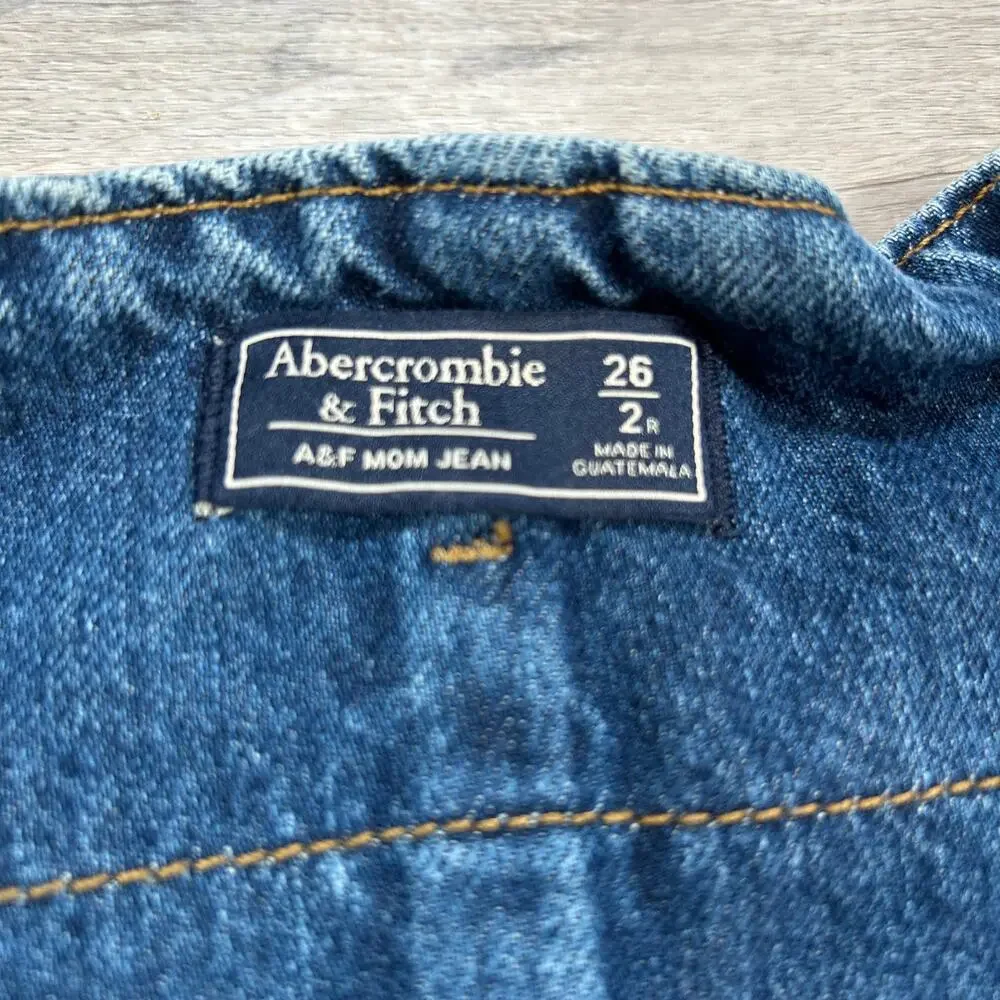 Abercrombie A&F Mom Jeans Dark Wash High Rise Belted Frayed Hem 26 2R